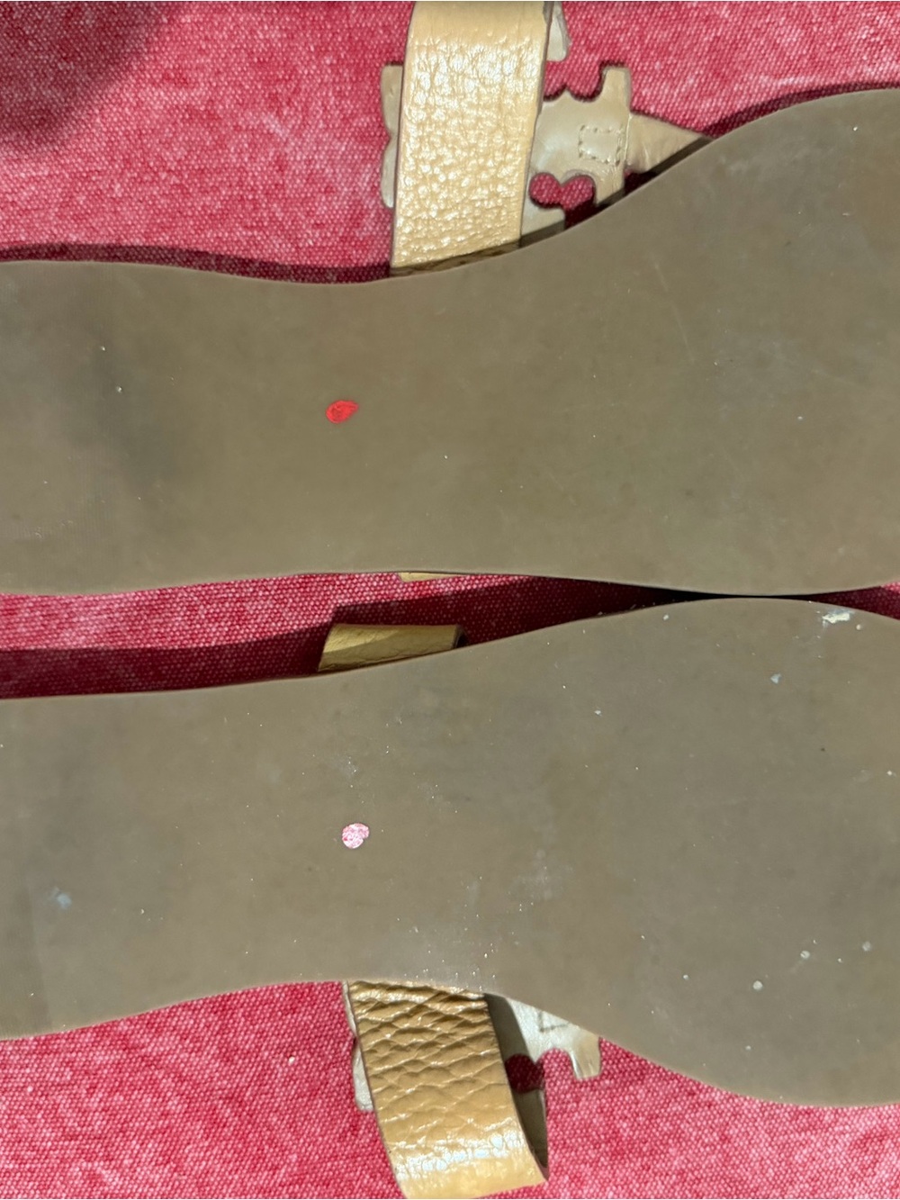 Tory Burch Tan Leather Logo Thong Sandals (Beige Tan) - Picture 3 of 5